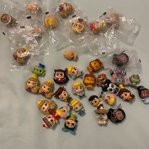 Clearing out duplicate collection! Of Disney Doorables